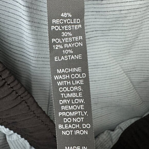 Vuori Shorts Mens M, XL Gray Peak Athletic v390 Activewear - Picture 10 of 14